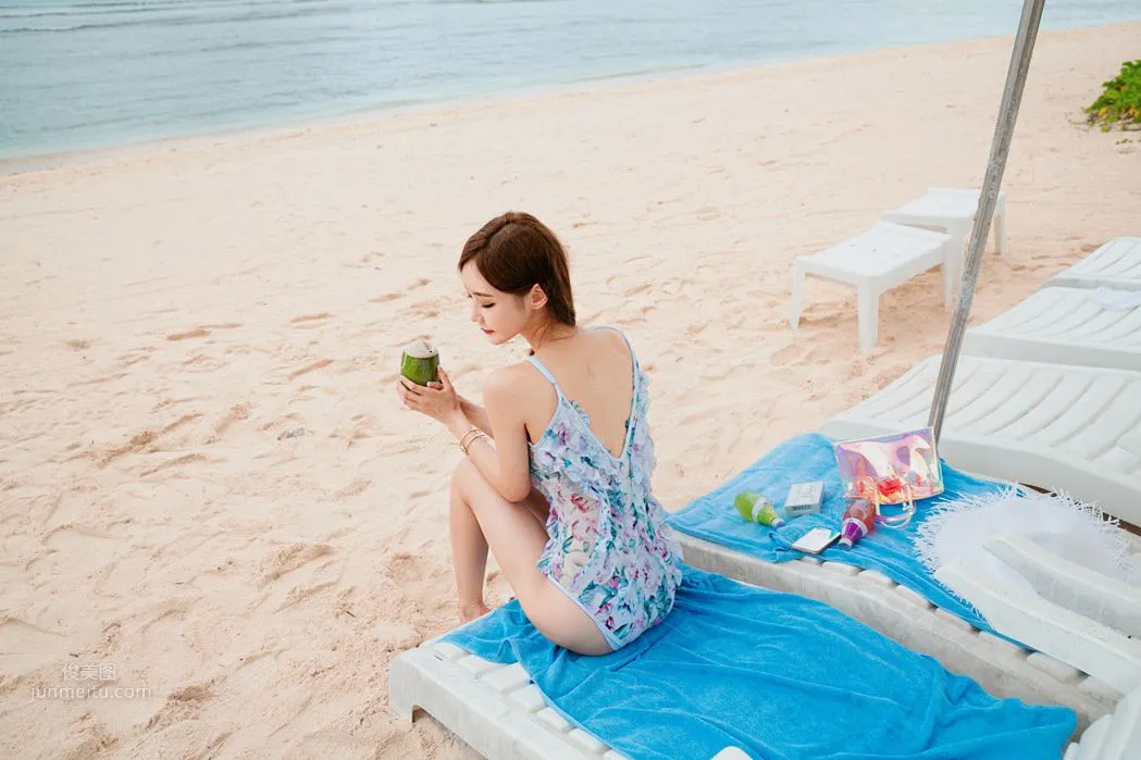 Son Yoon Joo - 2018 Swimsuit Collection Series 2 photo 77