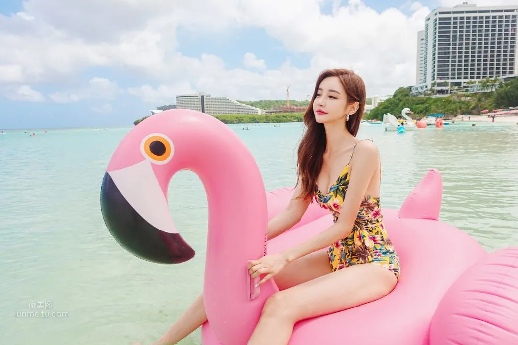 Son Yoon Joo - 2018 Swimsuit Collection Series 2 photo 35