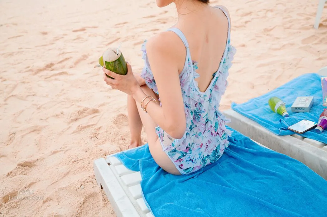 Son Yoon Joo - 2018 Swimsuit Collection Series 2 photo 78
