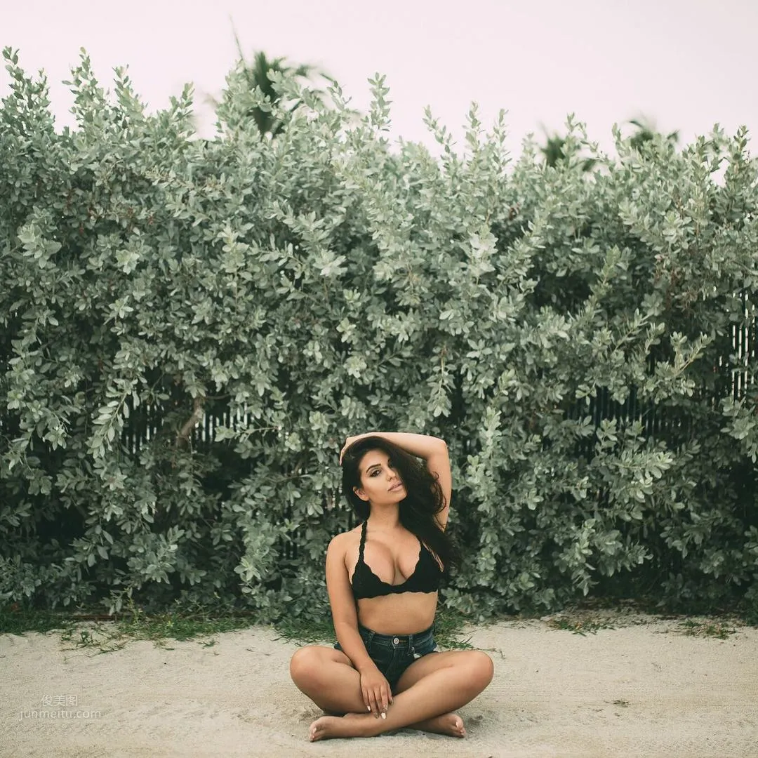 Drisana Sharma, Wild and Explosive Little Pony photo 14