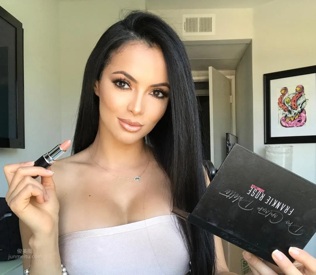 Franciele Medeiros- 沖出的濃醇香不斷勾引極誘惑 57