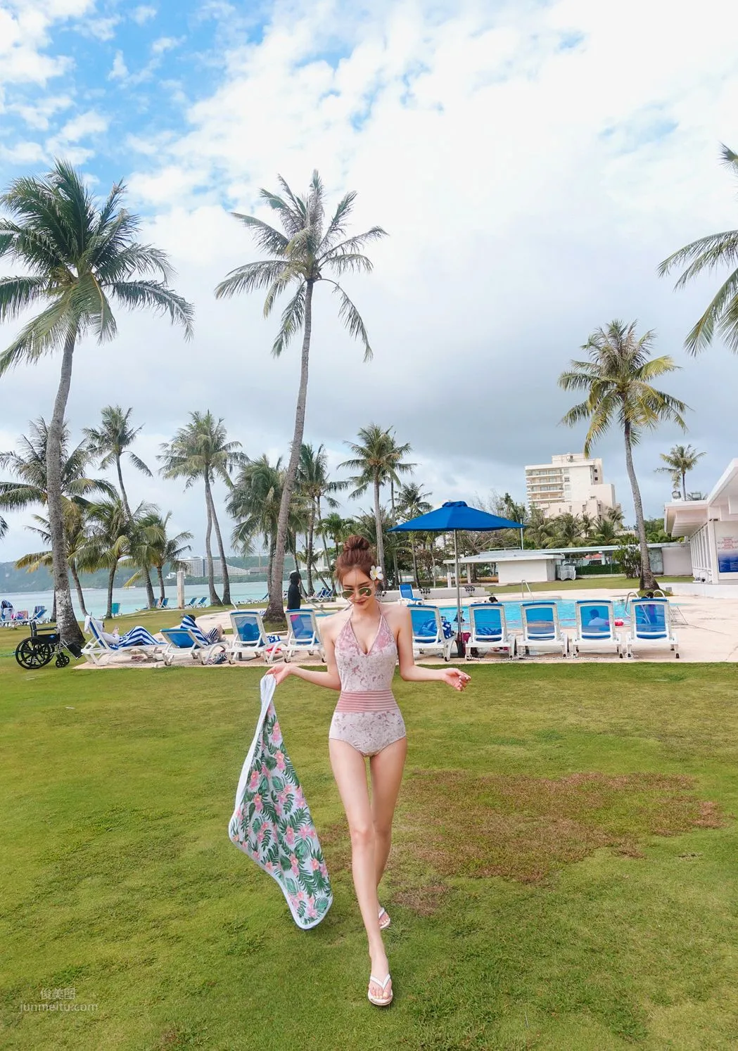 Son Yoon Joo - 2018 Swimsuit Collection Series 2 photo 66