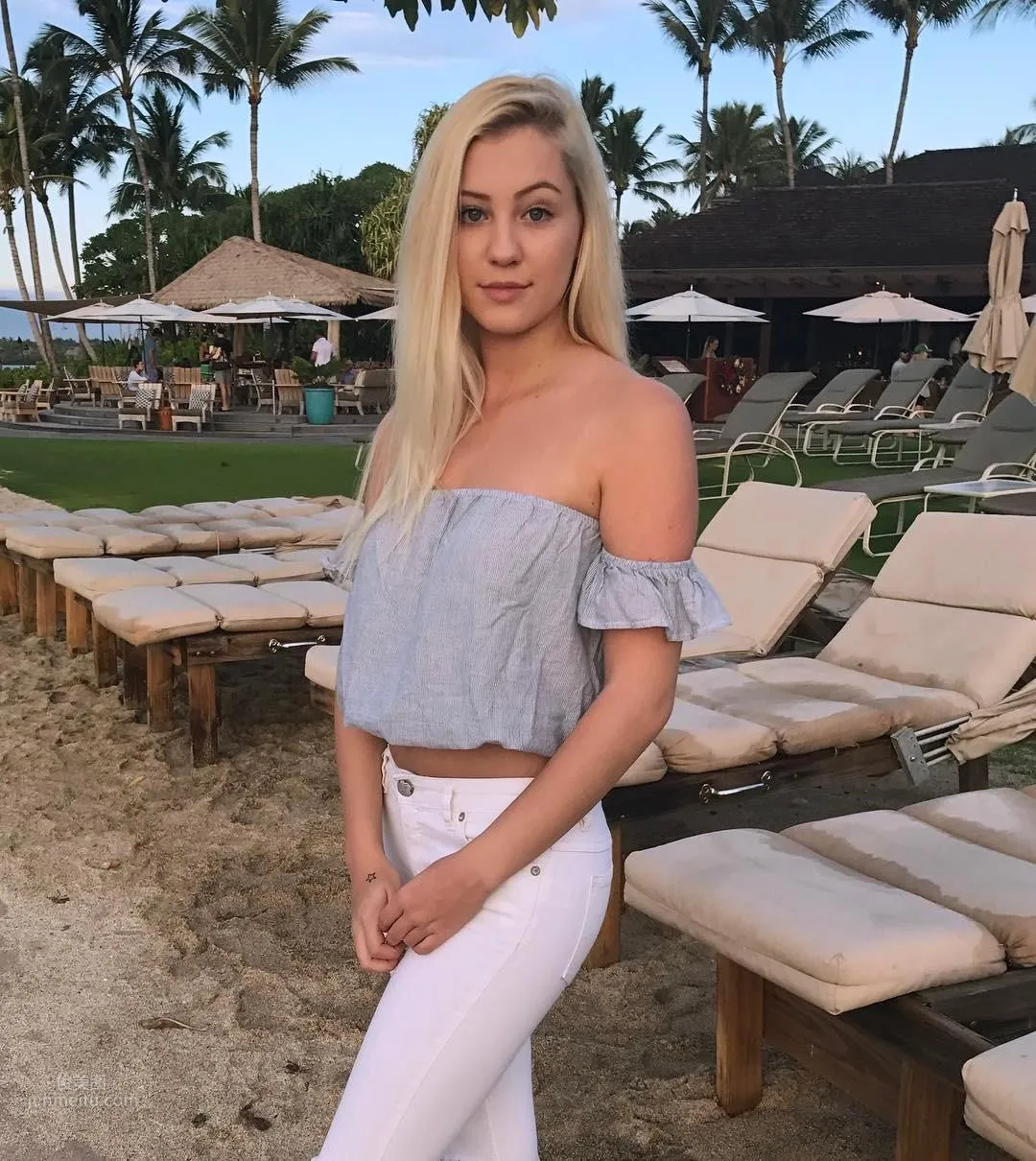Ava Sambora: Photo Set 2022 photo 18