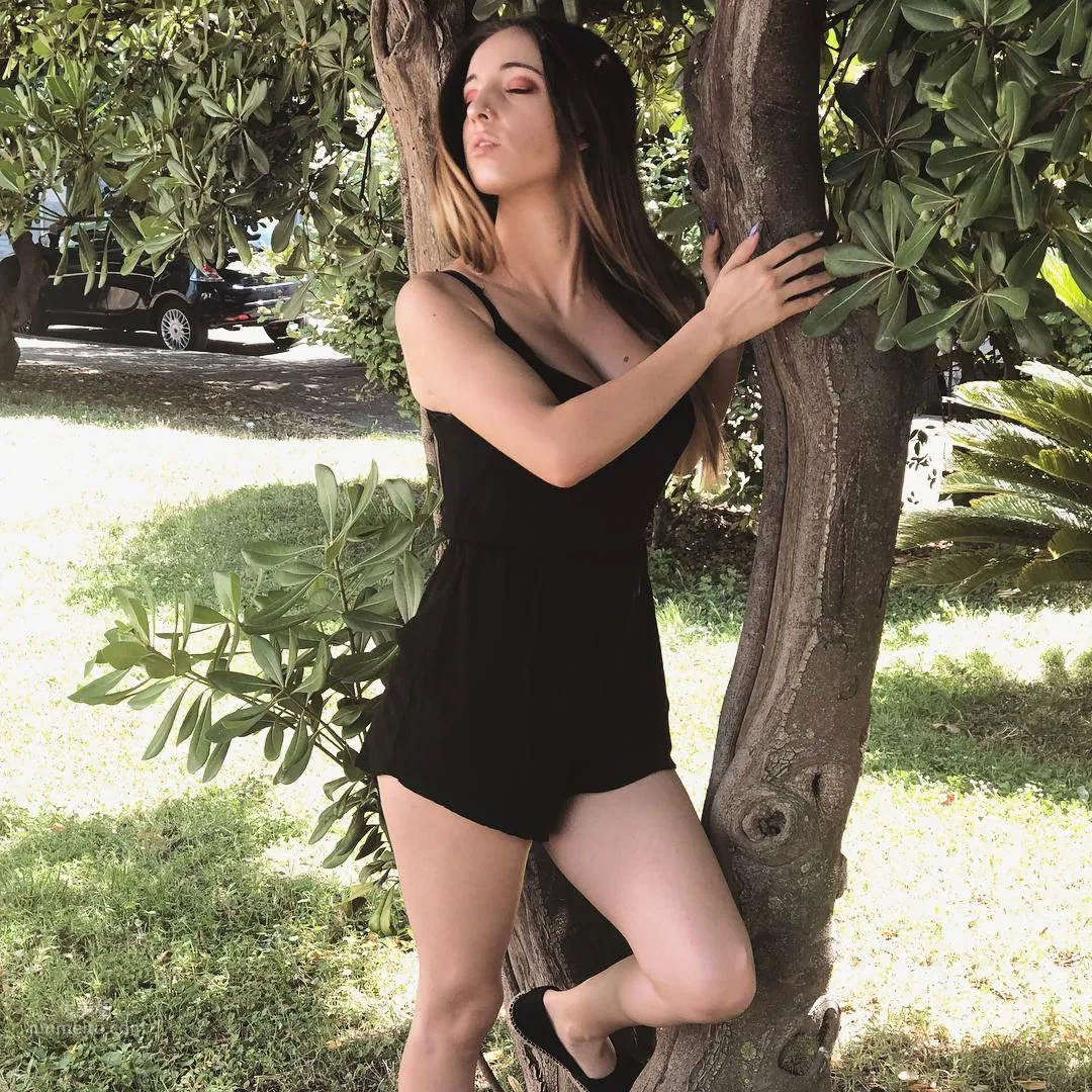 Martina Finocchio, Italian Curvy Hot Girl photo 18
