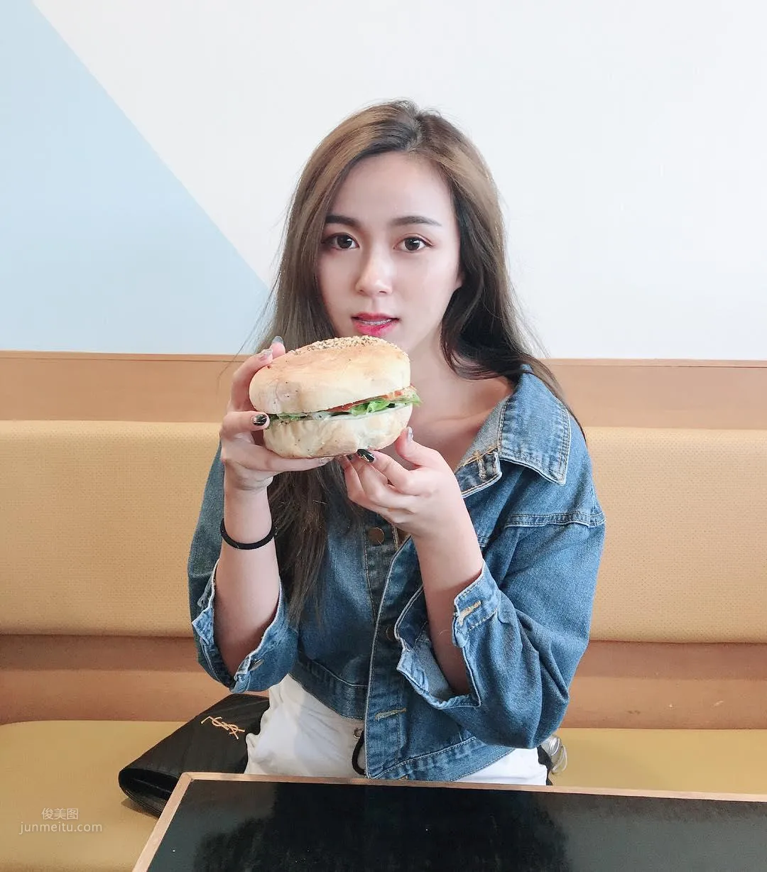大马正妹Zacklyn Lee 最新ins社交媒体图片_37