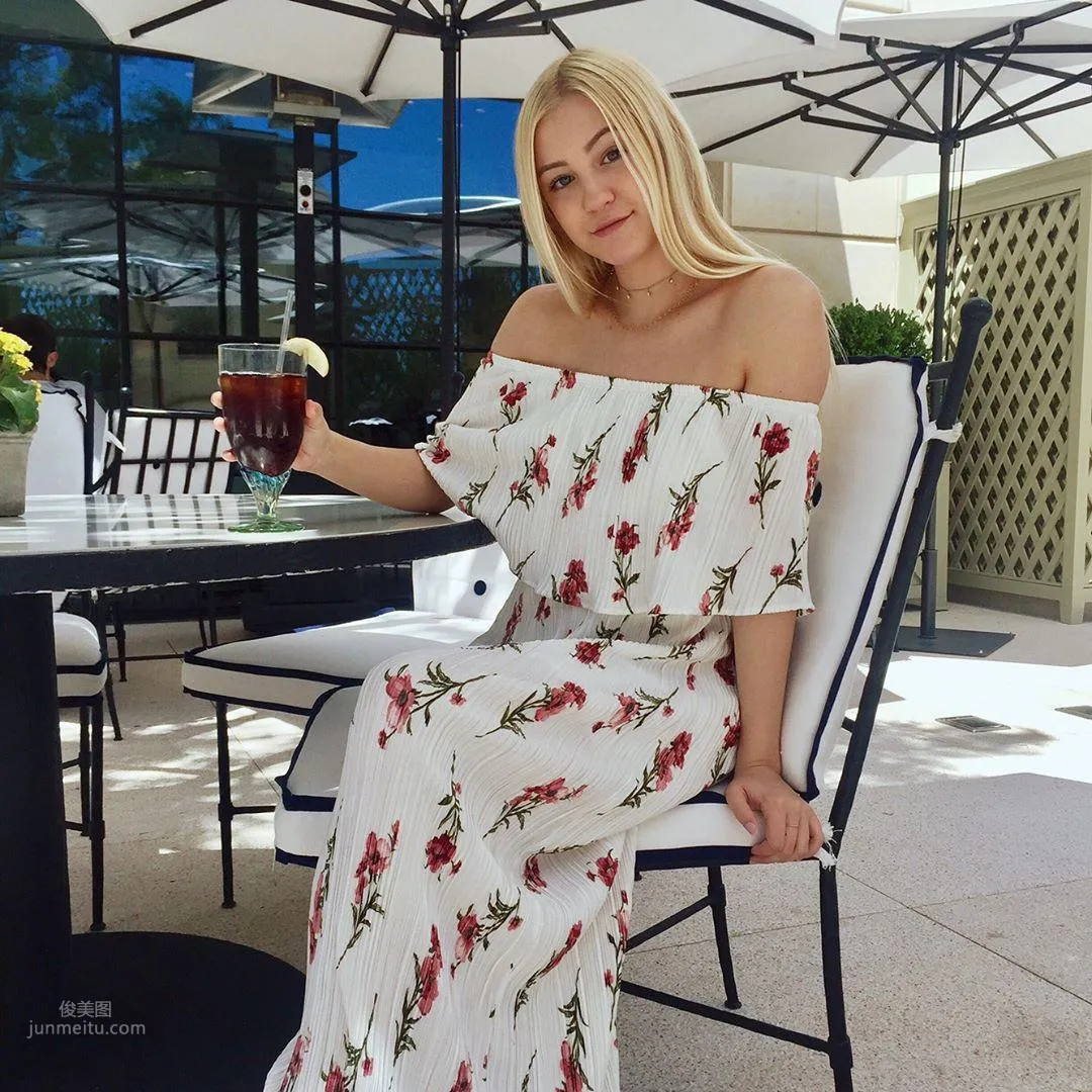Ava Sambora: Photo Set 2022 photo 25