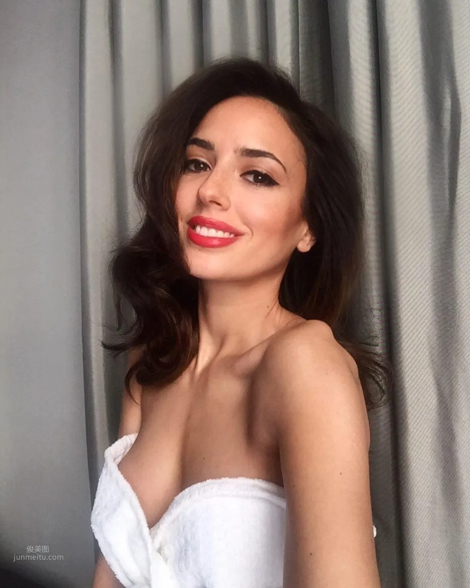 Nadia Forde- 英超寶貝性感内衣大片 19