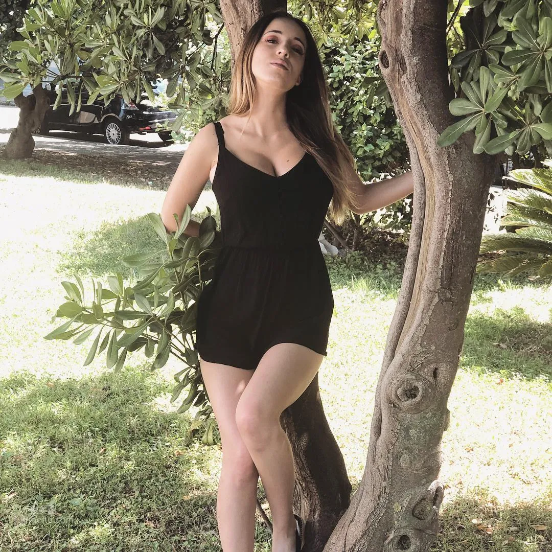 Martina Finocchio, Italian Curvy Hot Girl photo 17