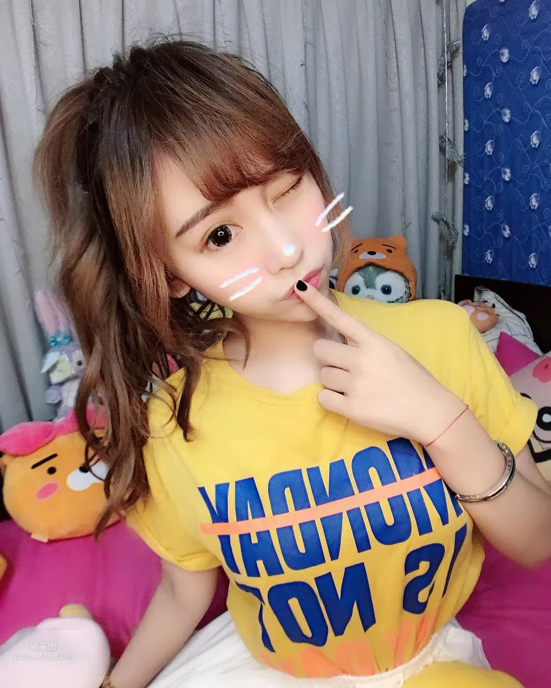 S-Shaped Taiwanese Girl Irene Huang, Loves Open-Chest Swimwear Most photo 10