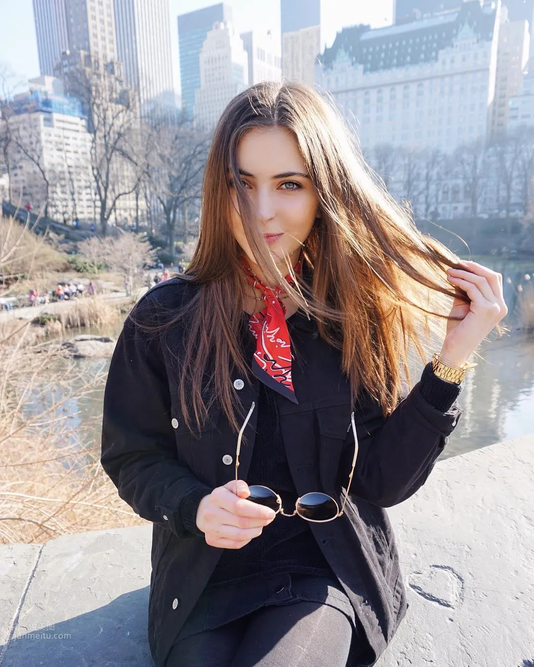 Laura Winges - 180cm Tall Yet Delicate and Charming photo 7
