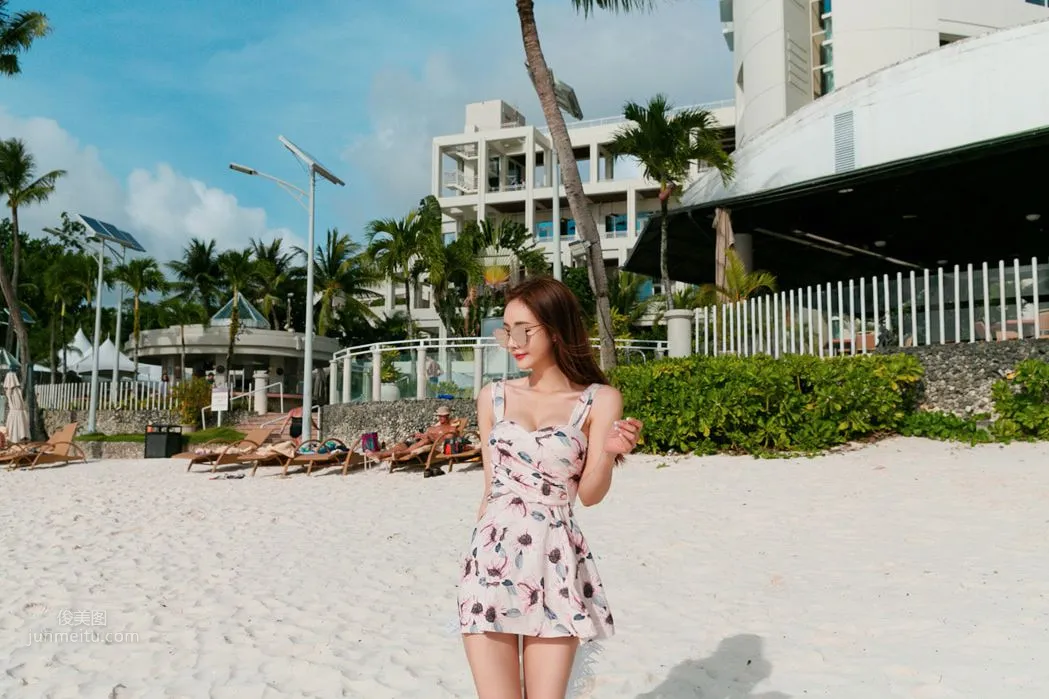 Son Yoon Joo - 2018 Swimsuit Collection Series 2 photo 11