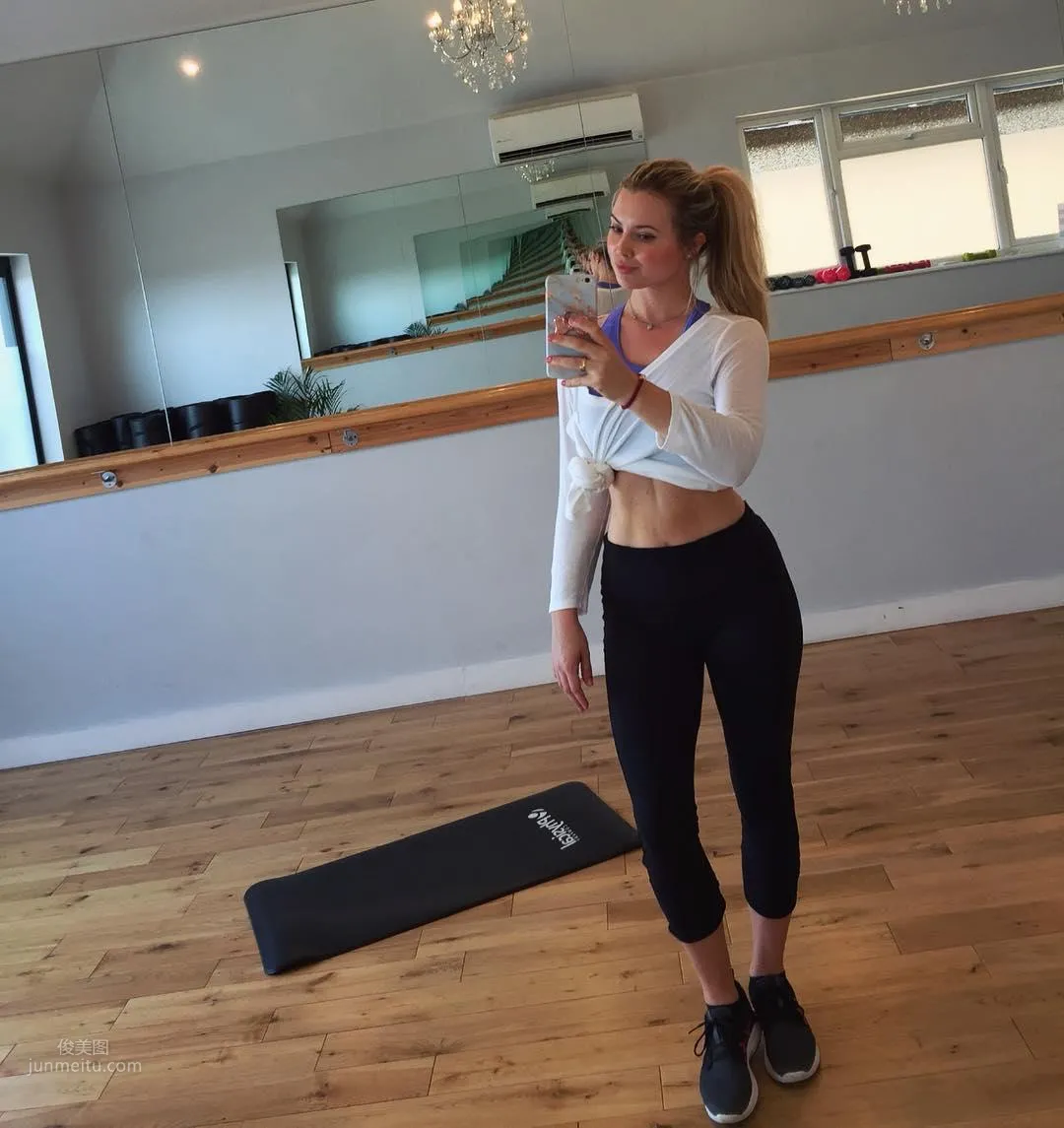 Lucy Robson, Britain's Sexiest Golfer photo 12