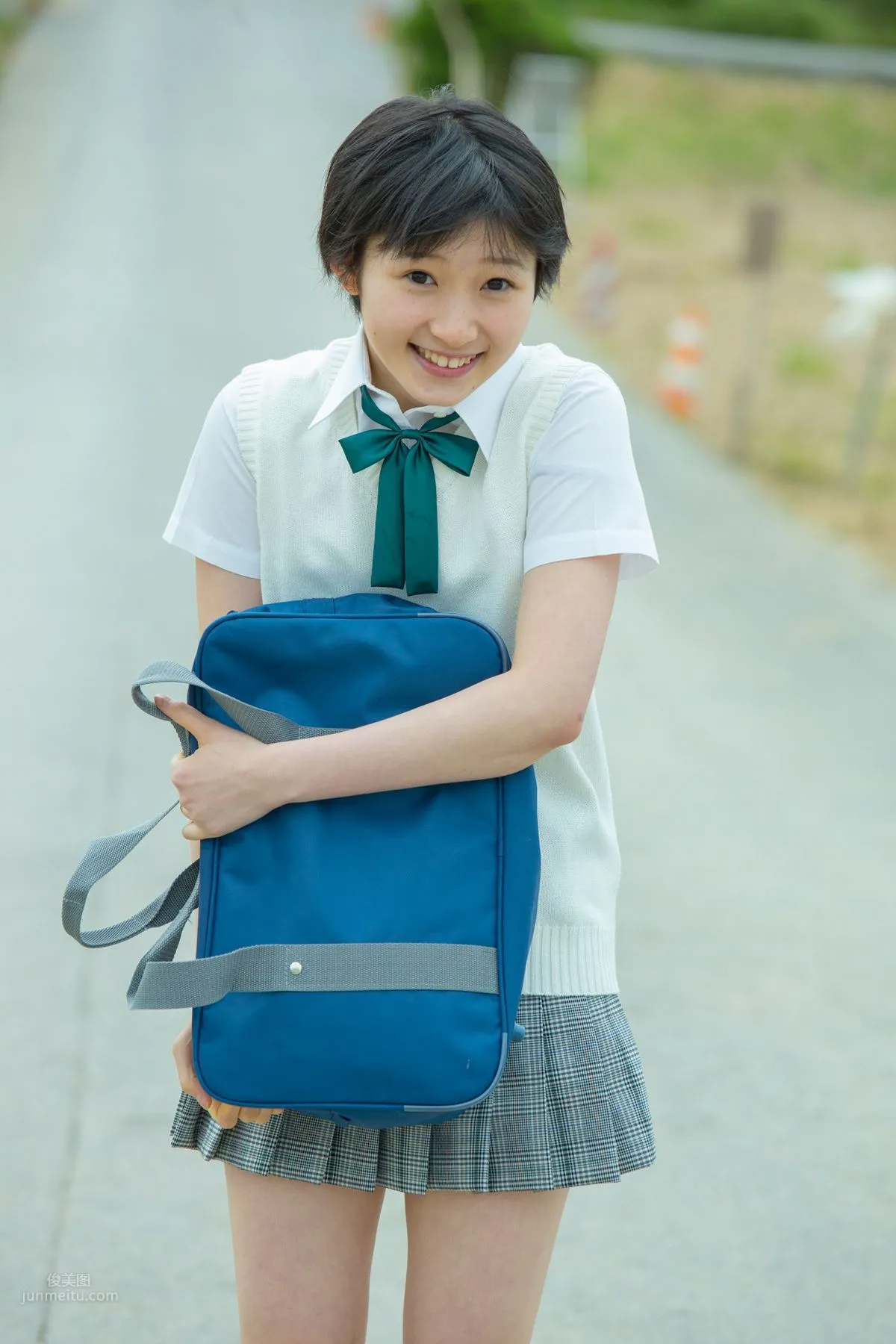 Karin Miyamoto / Karin Miyamoto [Hello! Project Digital Books] Vol.136 Photo Set photo 18