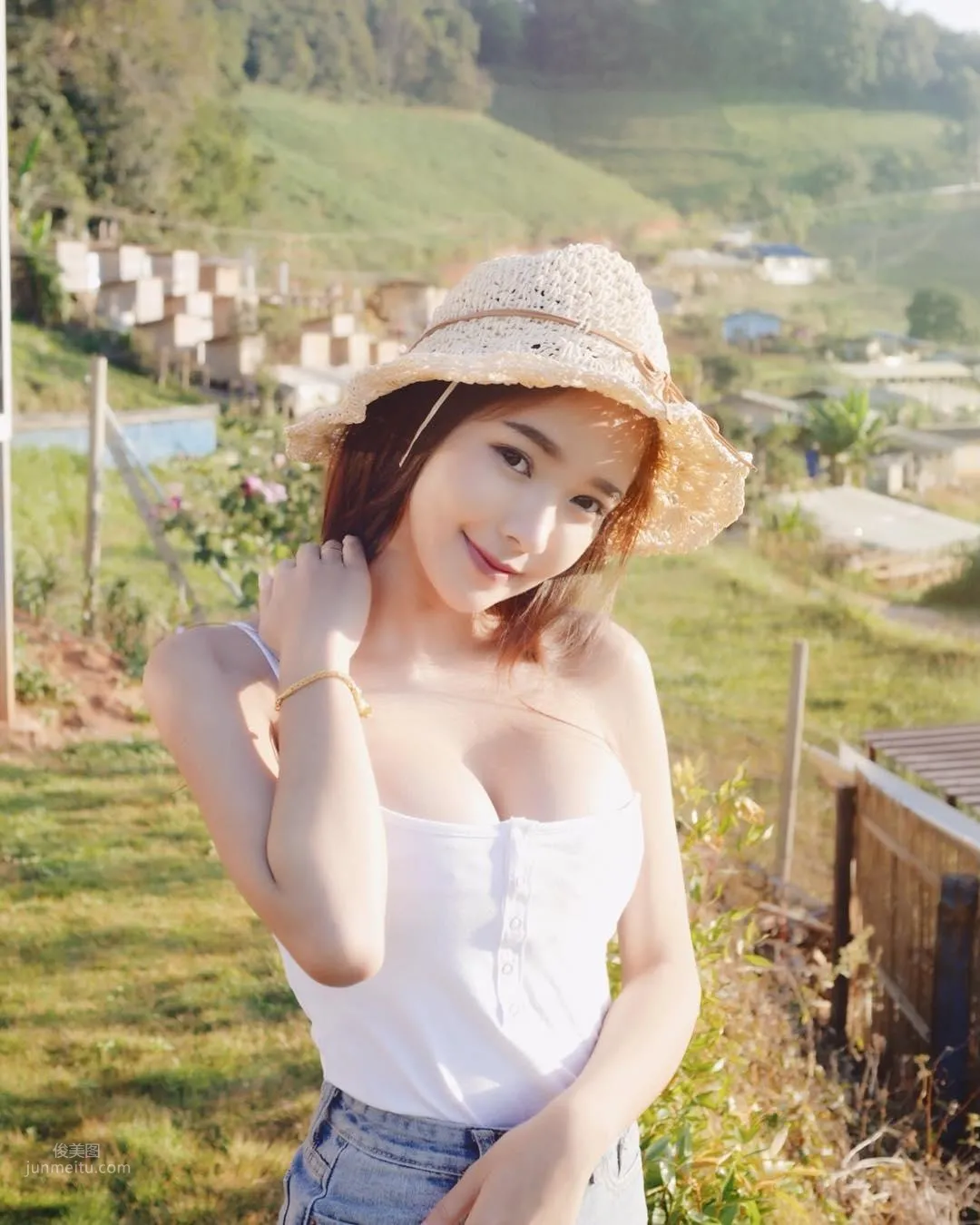 Cheer Chanisara- 可愛妹子中路打開 30
