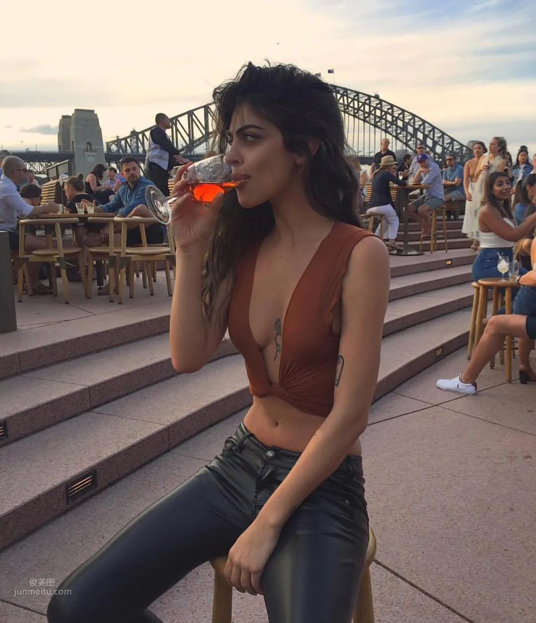Newsha Syeh, Turkish Hottie Sexy Beautiful Photos photo 10