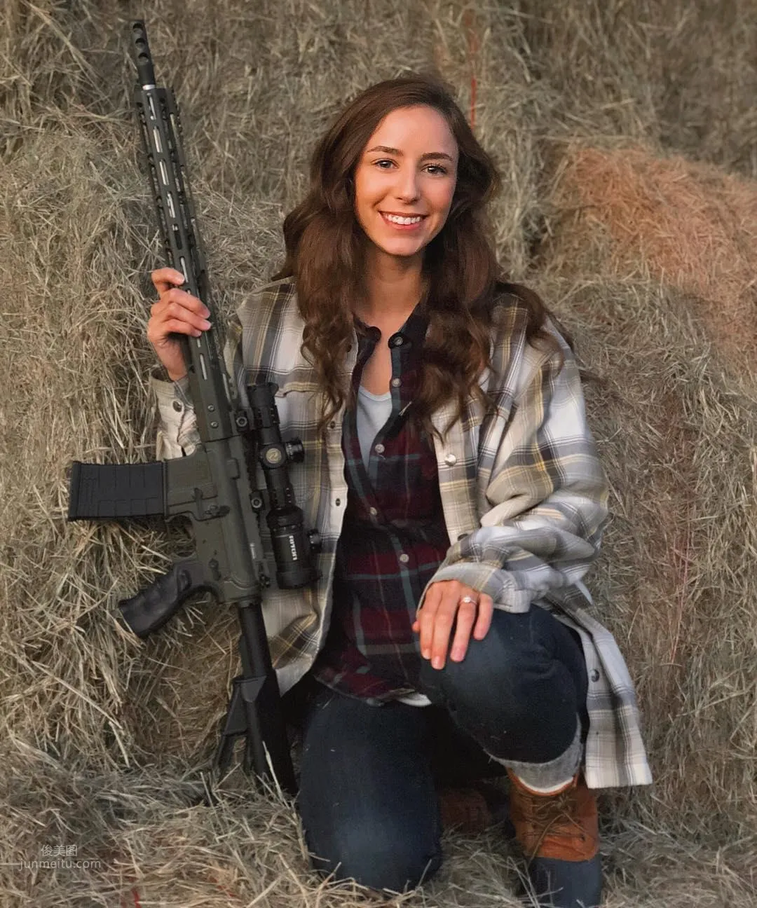 Alyssa Schreiber- 最性感的美女獵手 21