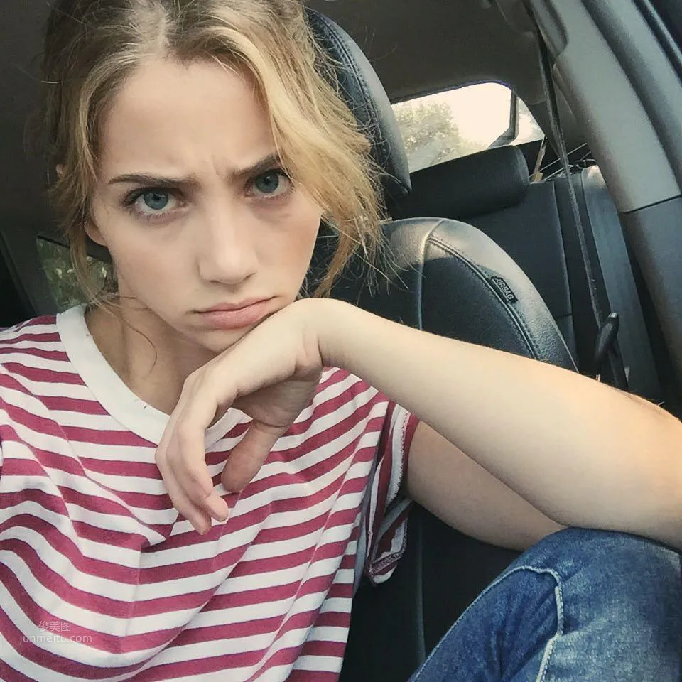 Emily Rudd: Photo Set 2024 photo 1