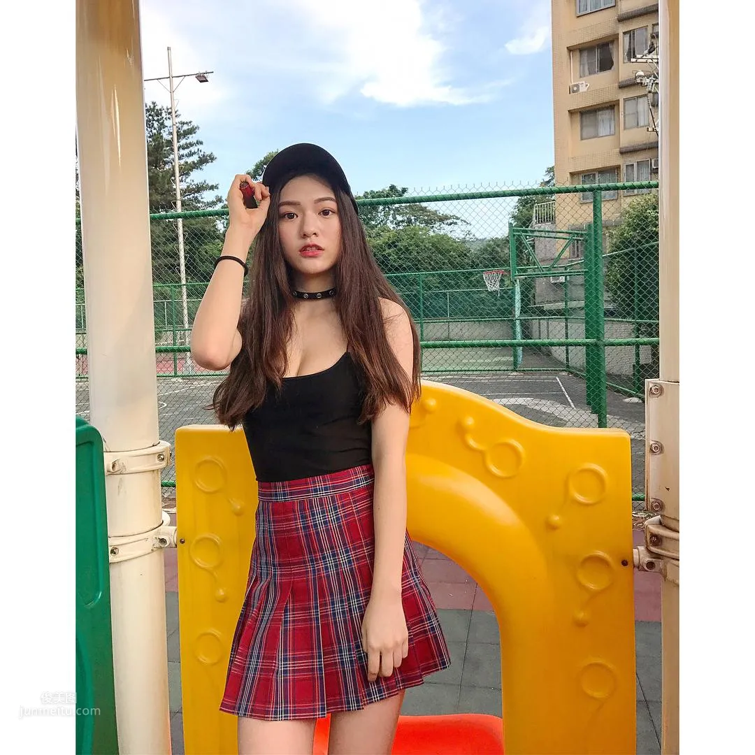 Chen Liangjun - The "White Rich Beauty" Who Made Media Headlines photo 13