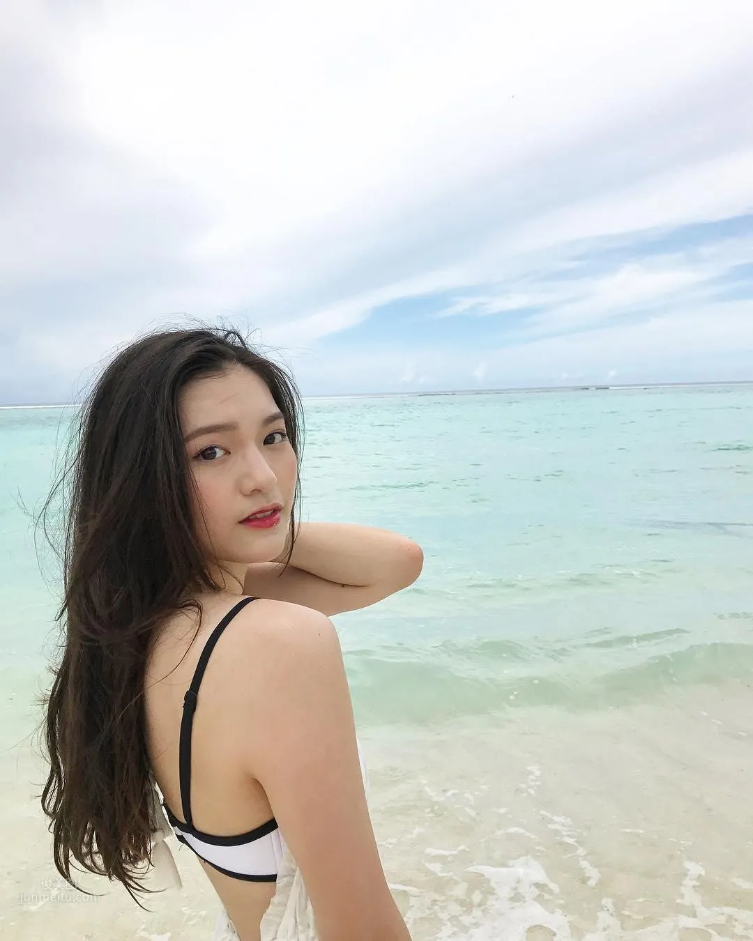 Chen Liangjun - The "White Rich Beauty" Who Made Media Headlines photo 5