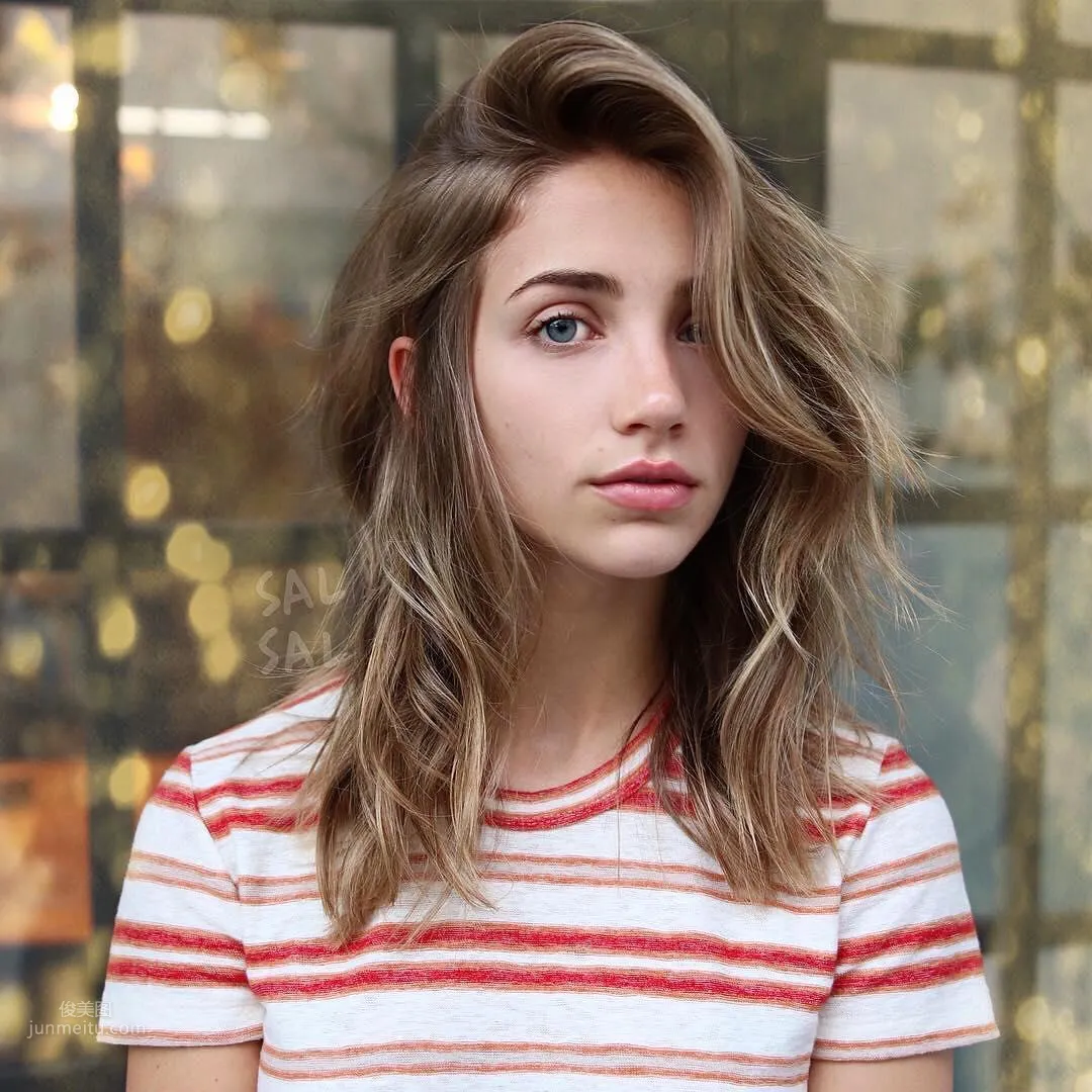 Emily Rudd: Photo Set 2024 photo 5