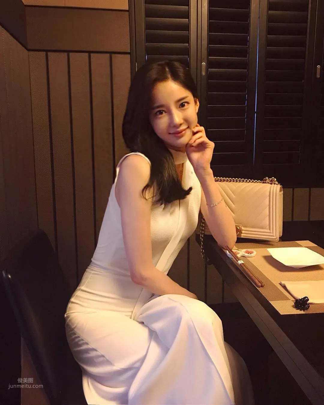 Ban Seo Jin- 南韓9頭身美腿美人兒 11