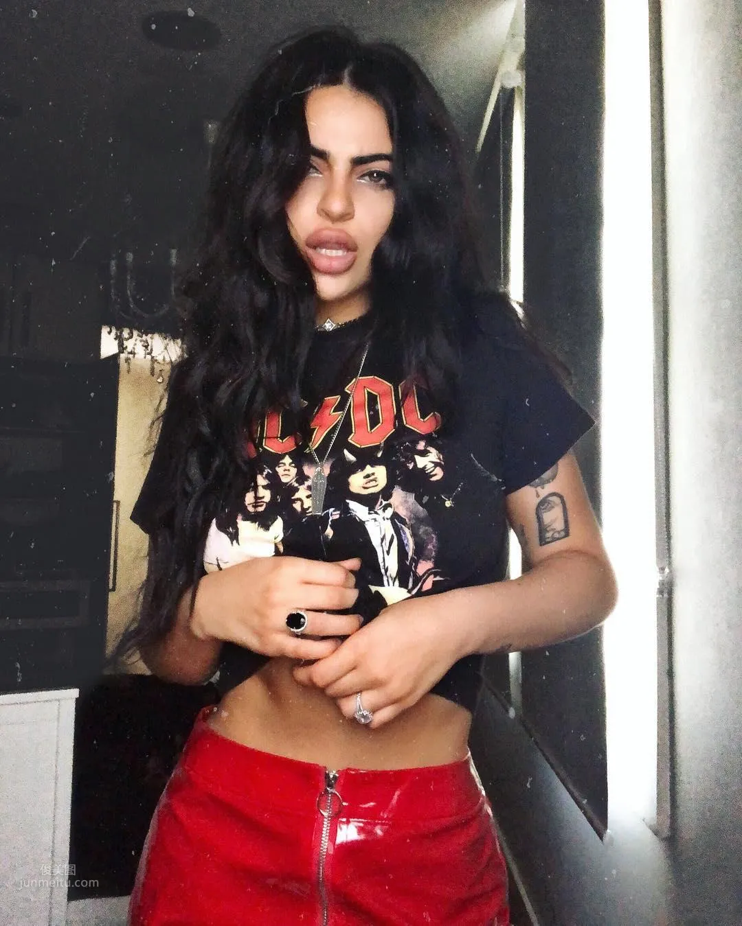 Newsha Syeh, Turkish Hottie Sexy Beautiful Photos photo 20