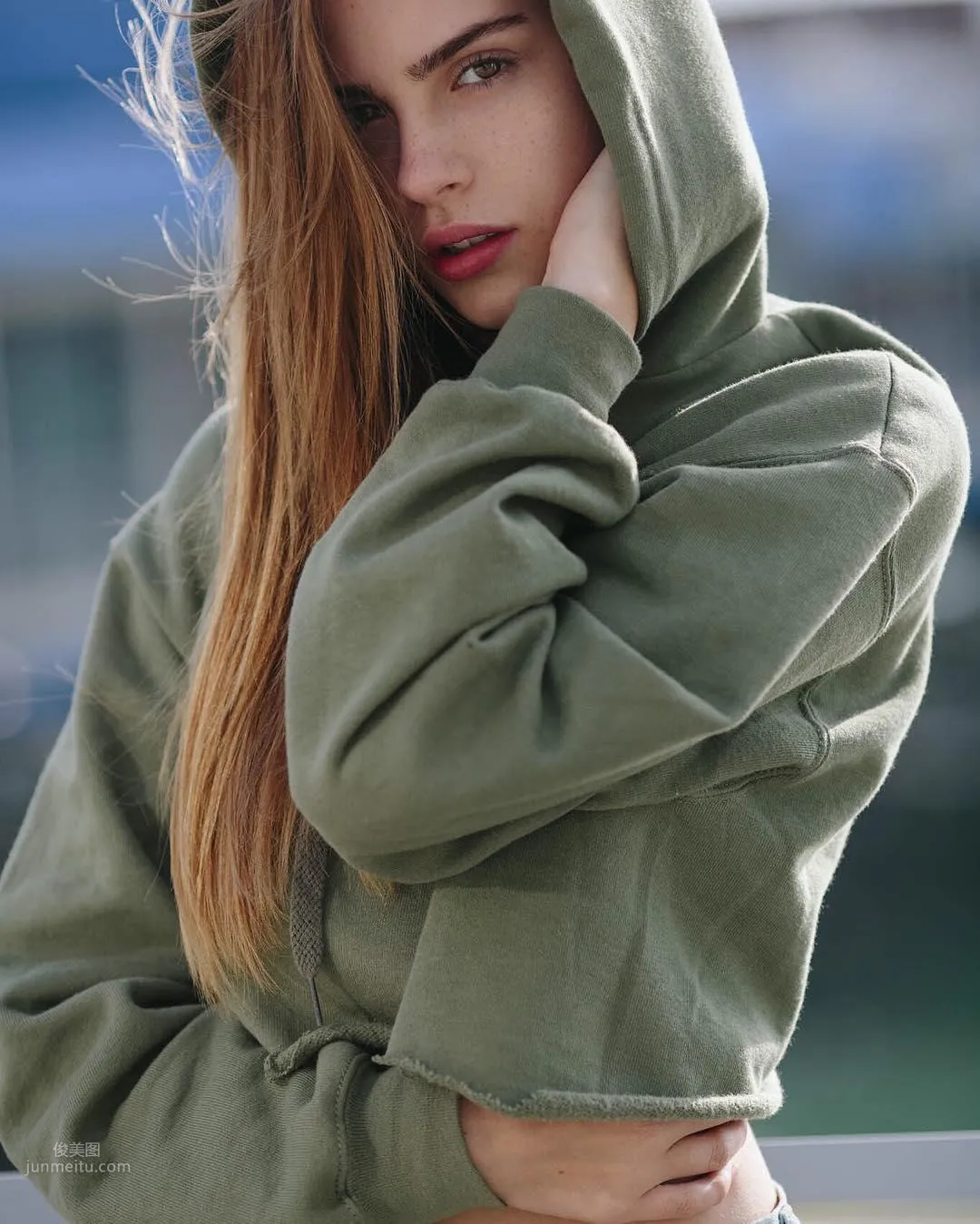 Bridget Satterlee- 马背上长大的精英模特儿_6