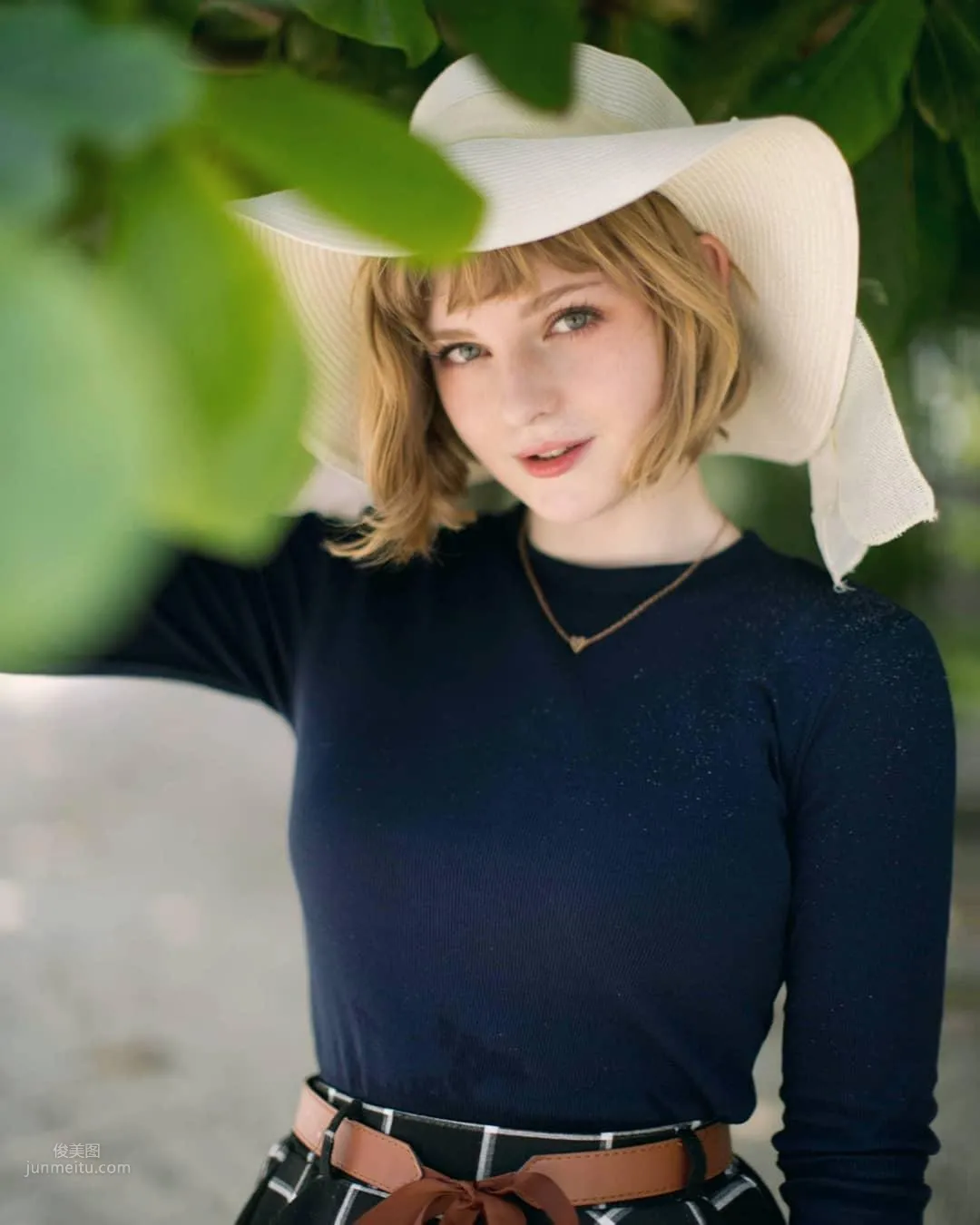 Ella Freya, So Divine! The Ethereal Charm of an Elf-Like Girl Is Too Dreamy photo 12