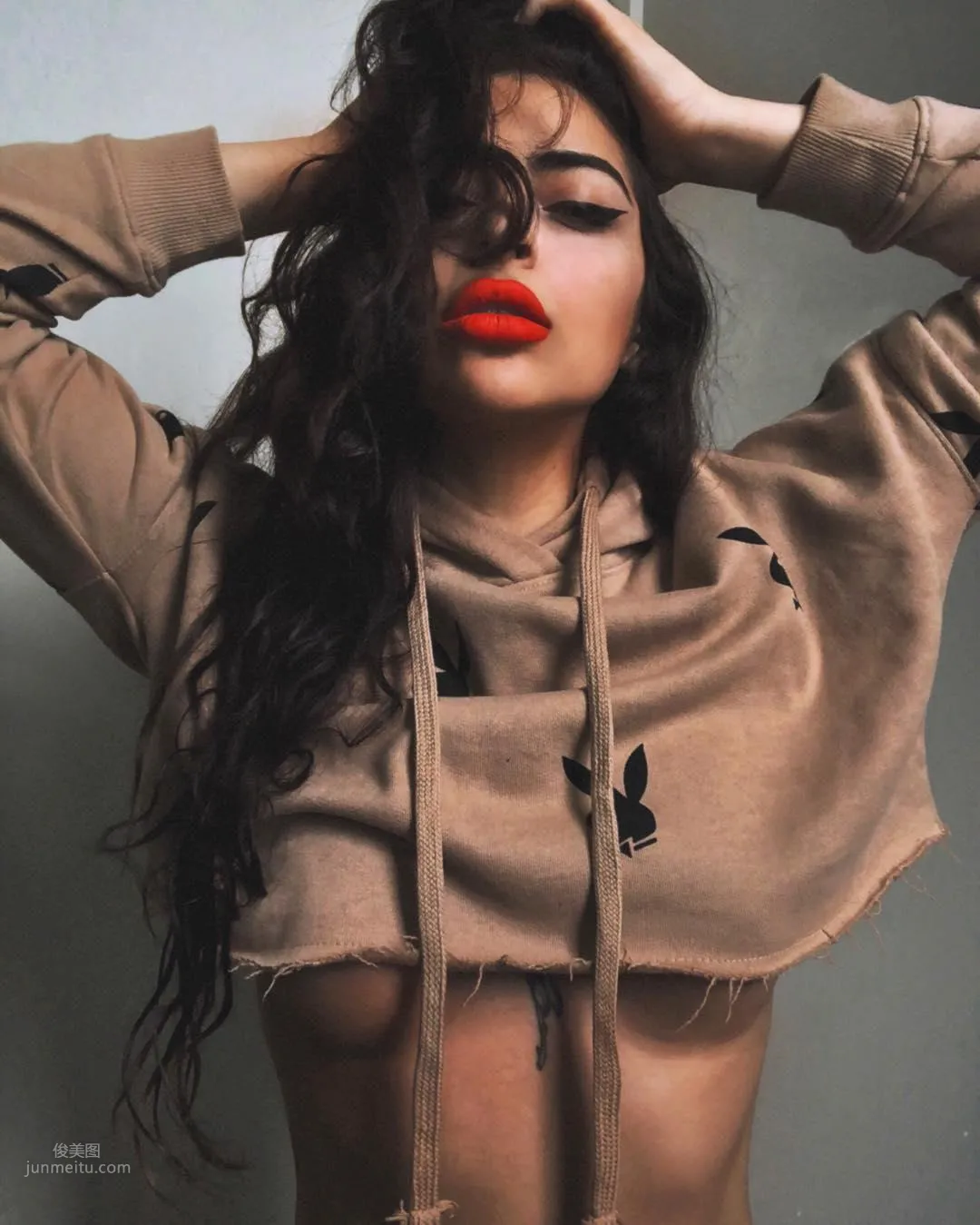 Newsha Syeh, Turkish Hottie Sexy Beautiful Photos photo 15