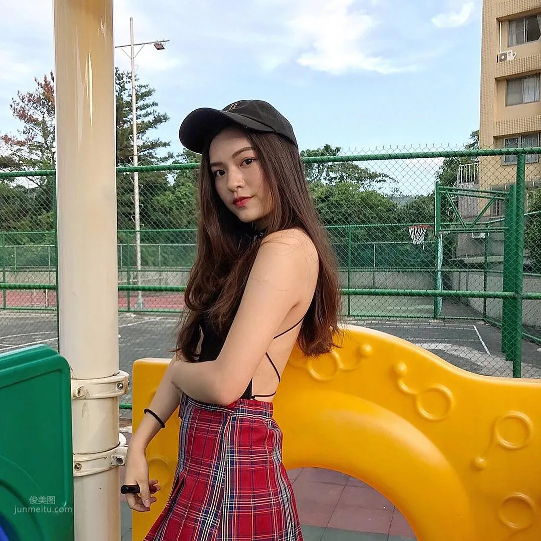 Chen Liangjun - The "White Rich Beauty" Who Made Media Headlines photo 14