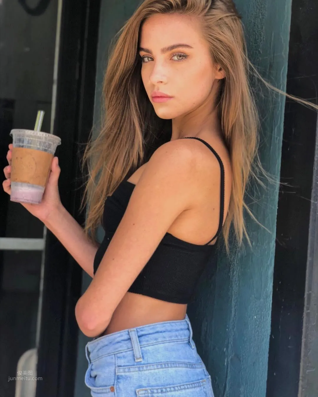 Bridget Satterlee- 馬背上長大的精英模特兒 11