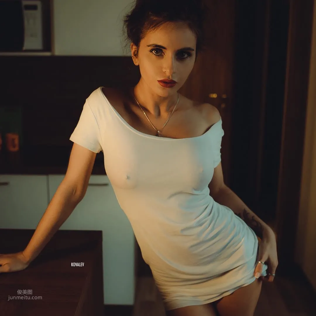 Katerina Kostenko, Russian Girl Opens the Middle Lane, Roundness Exposed photo 3