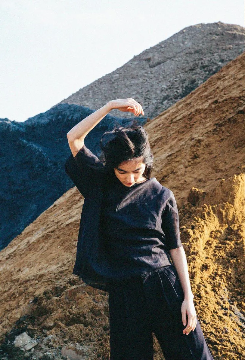 仁村紗和- HOUYHNHNM, 2016.04.12 5