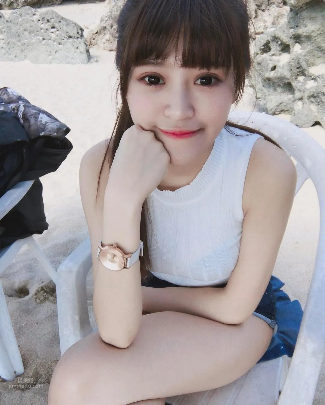 Xie Youxin - Super Sweet and Cute Girl Stunning Debut photo 15