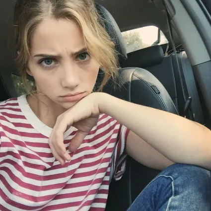 Emily Rudd- 漂亮小姐姐私房照