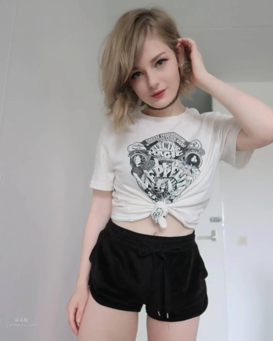 Ella Freya, So Divine! The Ethereal Charm of an Elf-Like Girl Is Too Dreamy photo 7