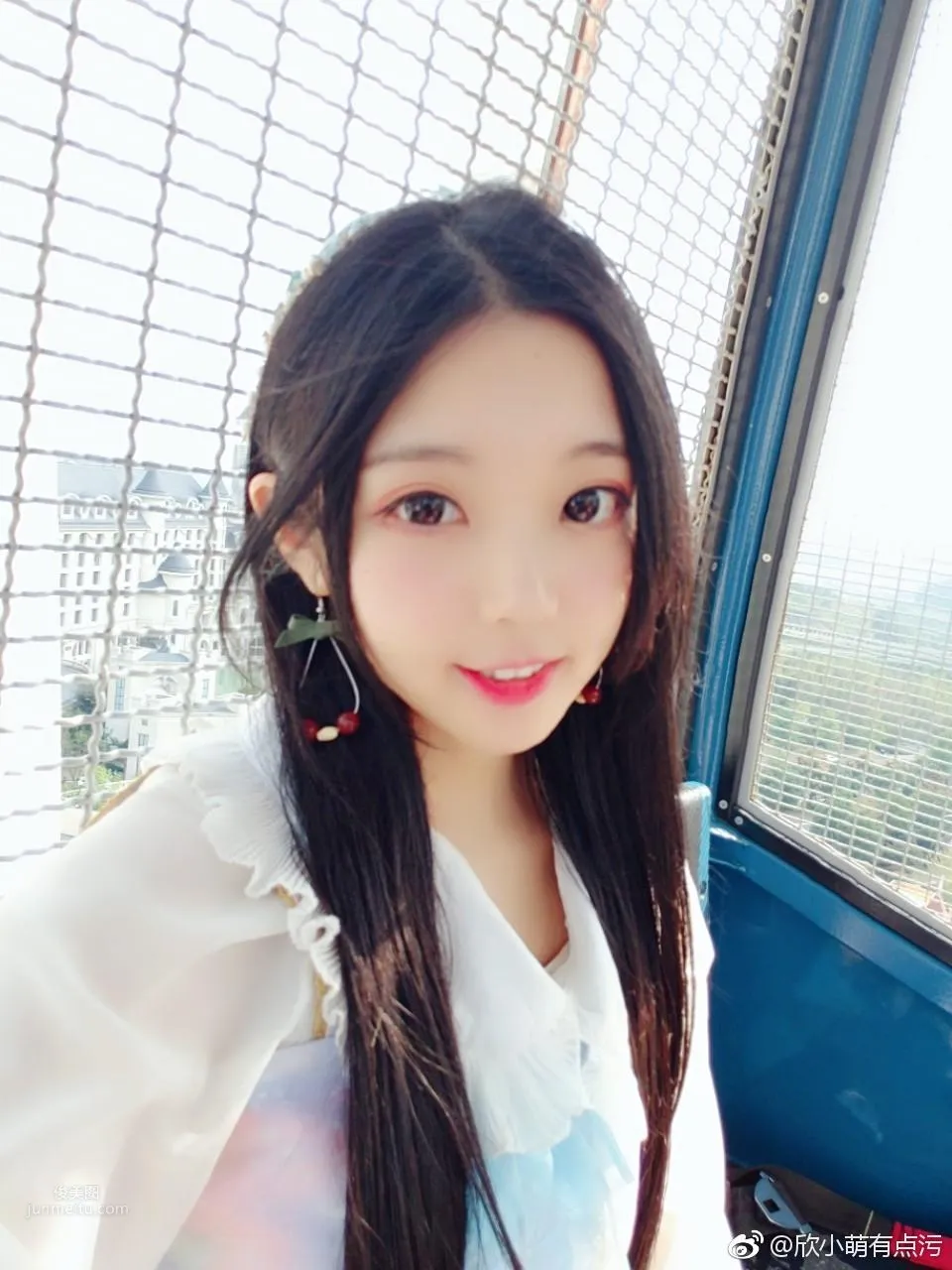 Fresh and Sweet Female Streamer Xin Xiaomeng "Specializing in 2D Otaku Dances" to Please Otaku Friends photo 4