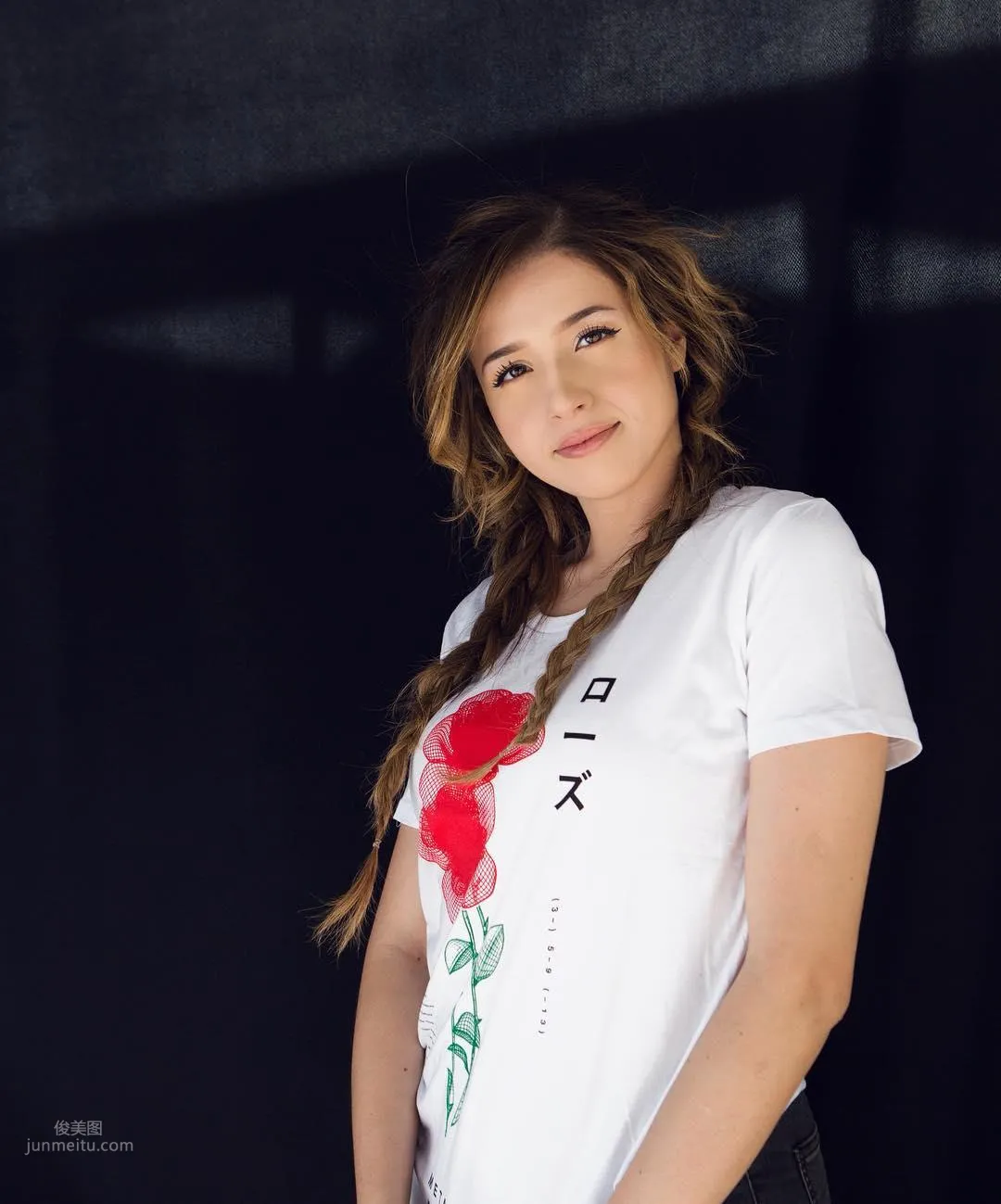 Pokimane: LOL photo 20
