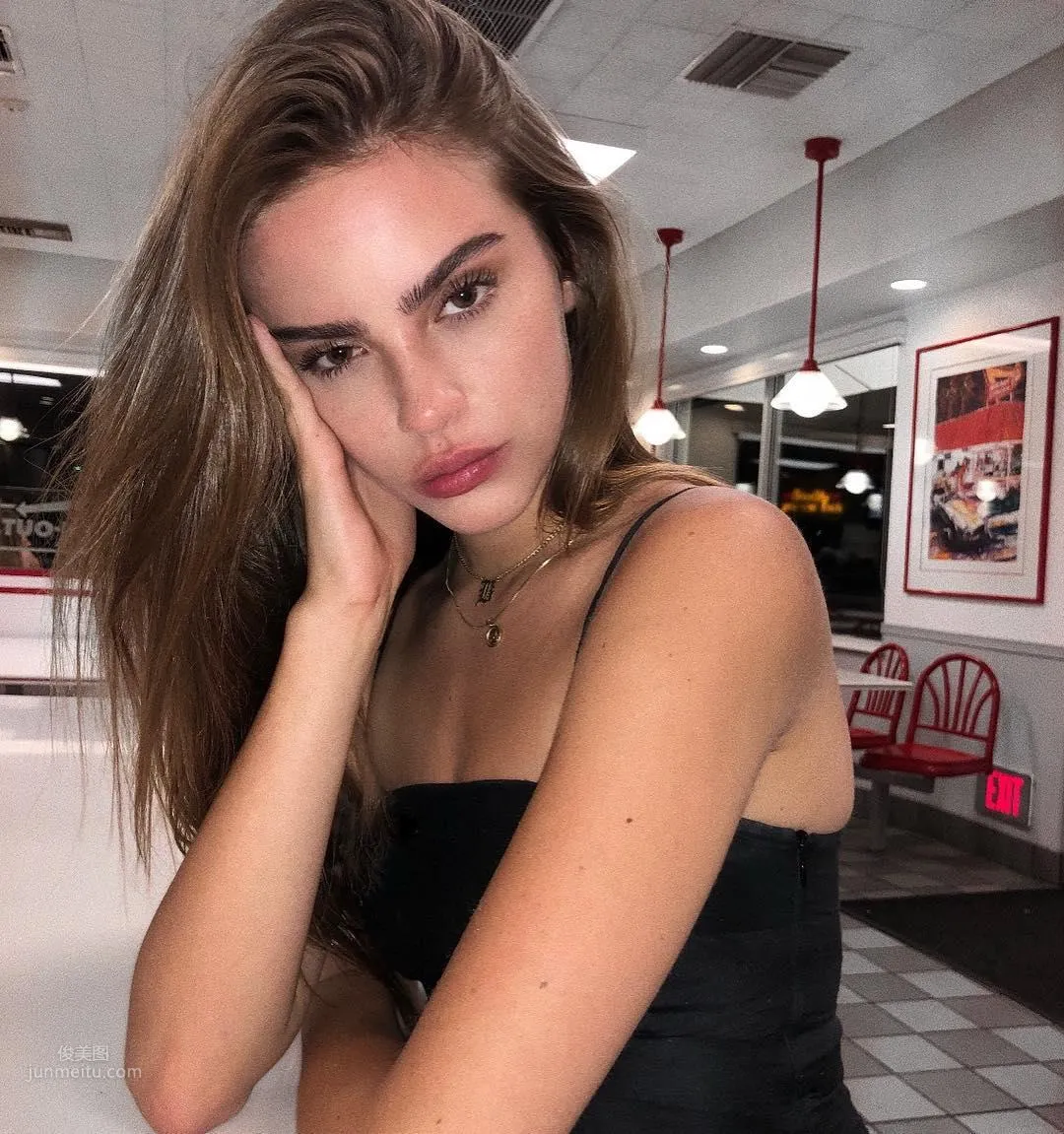Bridget Satterlee- 马背上长大的精英模特儿_13