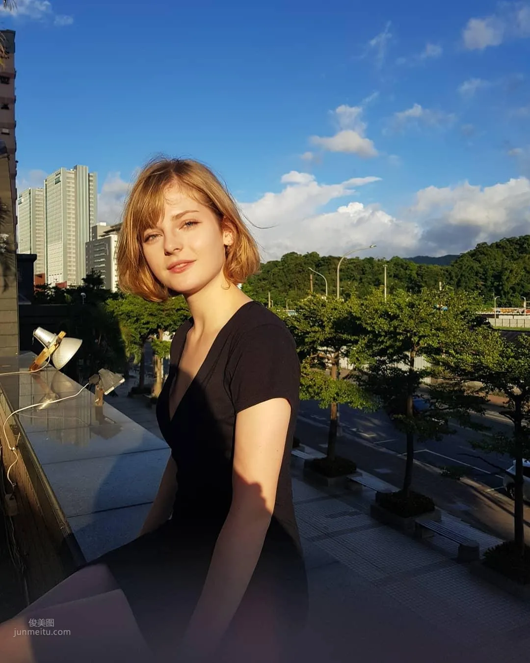 Ella Freya, So Divine! The Ethereal Charm of an Elf-Like Girl Is Too Dreamy photo 9