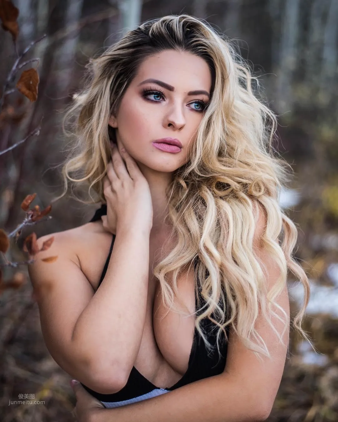 Ashley Resch: Model photo 60