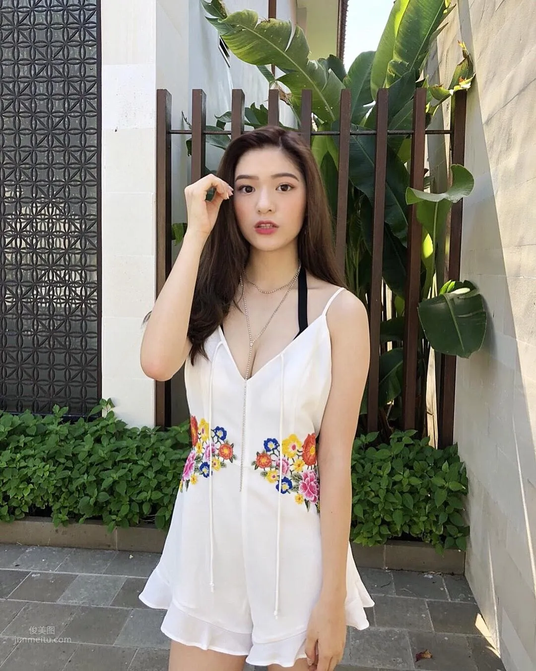 Chen Liangjun - The "White Rich Beauty" Who Made Media Headlines photo 22