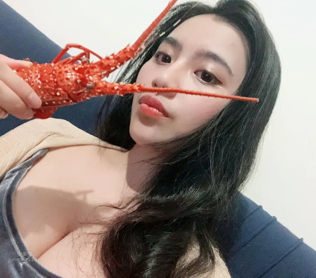 Taiwan's Hottest Nurse Tian Tian 2018 Finale Private Shoot Collection photo 7