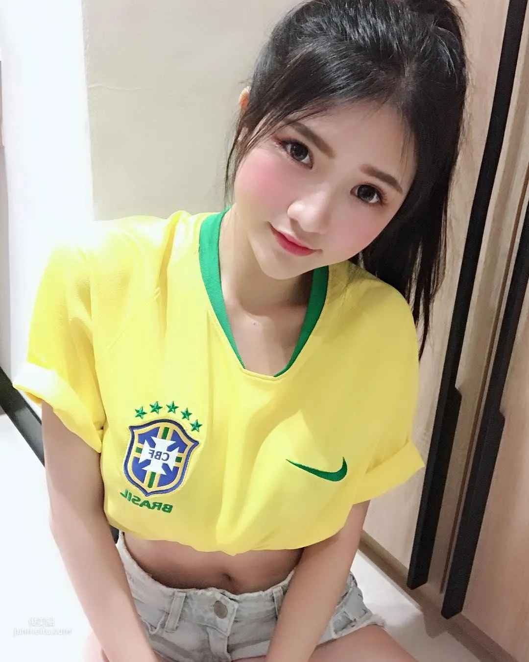 陳渺渺- 台灣火辣小隻馬OL正妹 5
