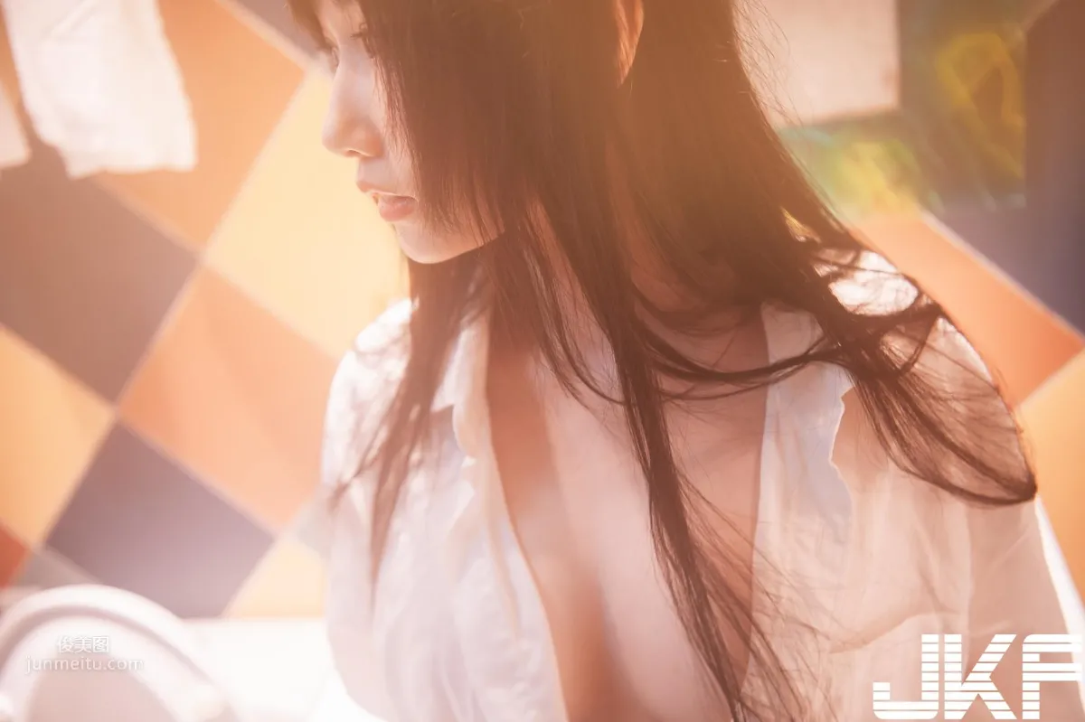 甜美正妹「又又」的青春美體，原汁原味女友感的誘惑之味！ 32