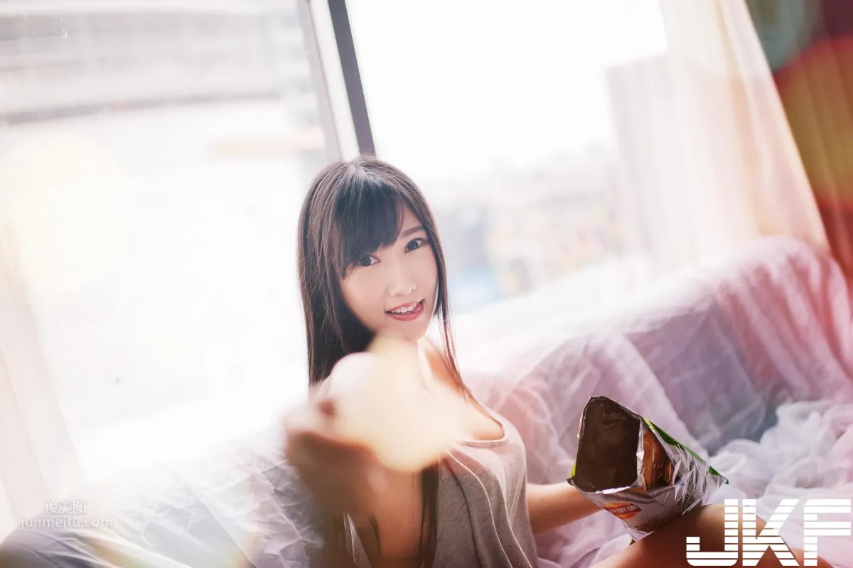 甜美正妹「又又」的青春美體，原汁原味女友感的誘惑之味！ 8