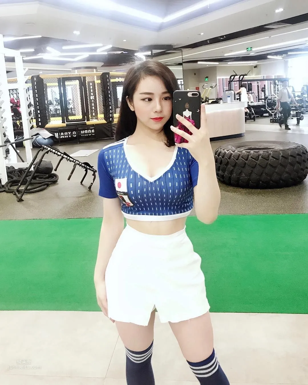 Famous on the Court! Vietnamese Curves Thuy Tienn photo 3