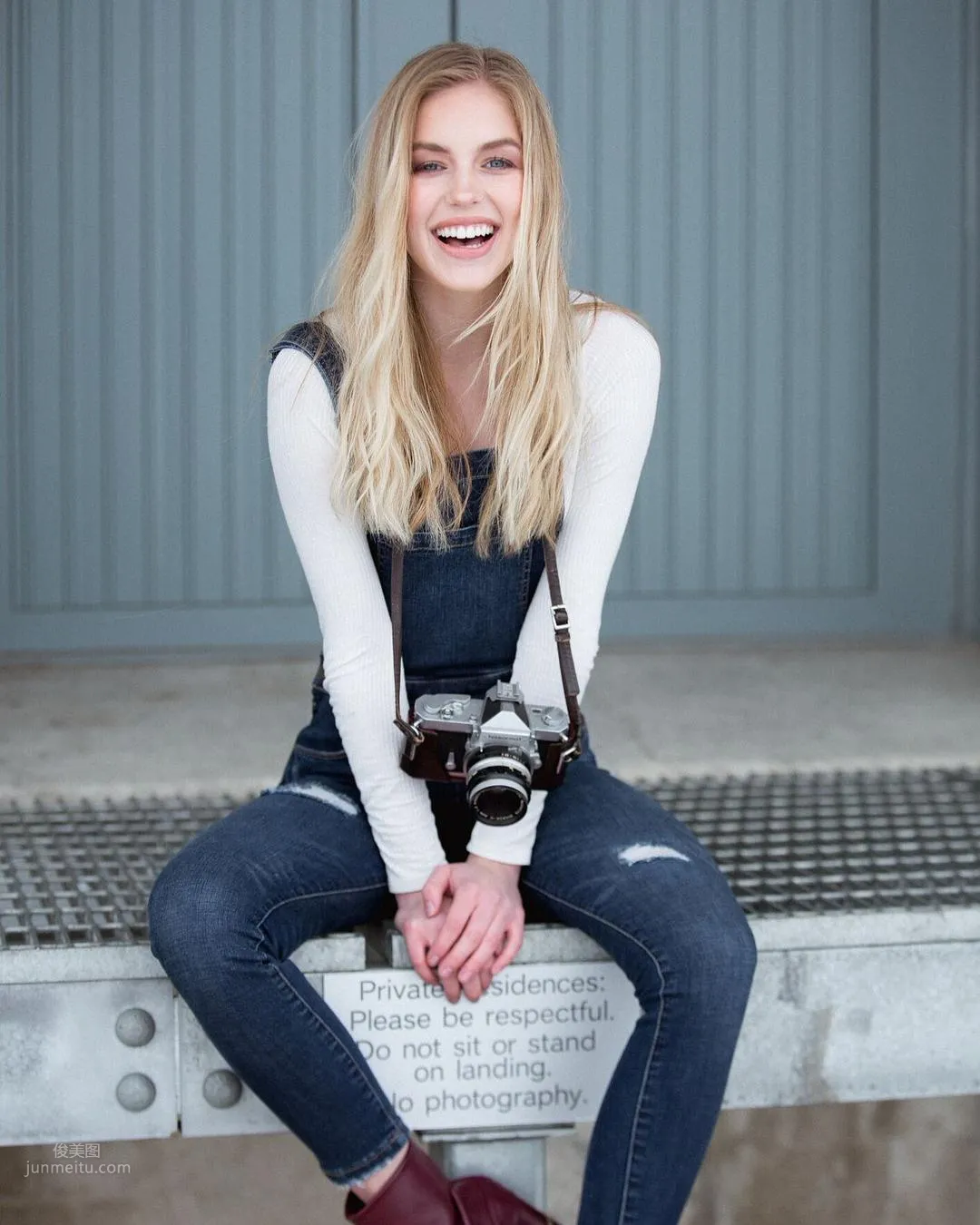 Gabby Thomas- 青春的气息抵挡不住_3