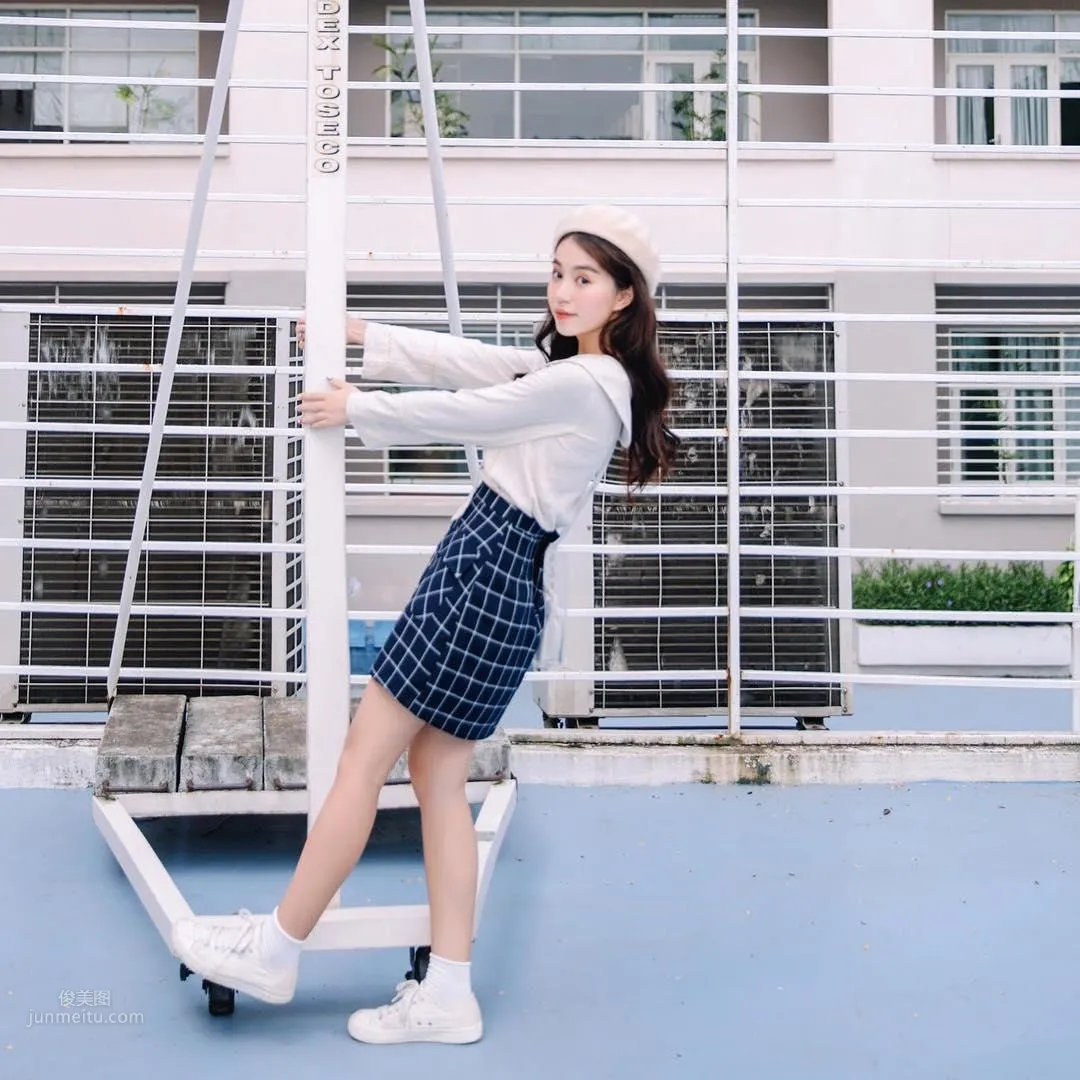 Vietnamese Girl Group Member Super Cute Man Tien photo 9