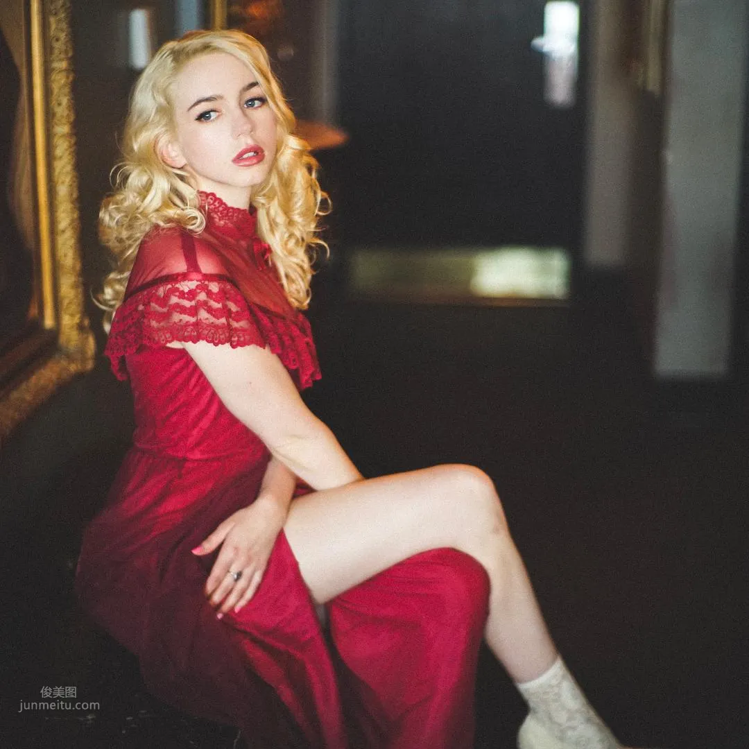 Haley Warr - Angel Beauty with 'Too Much Charm', You Get Addicted Before You Know It photo 11